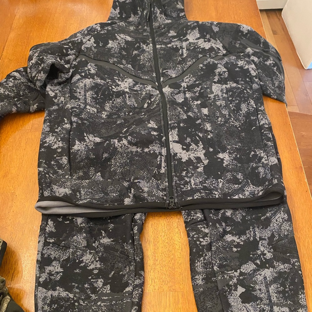 Nike tech fleece black camo joggers and hoodie set